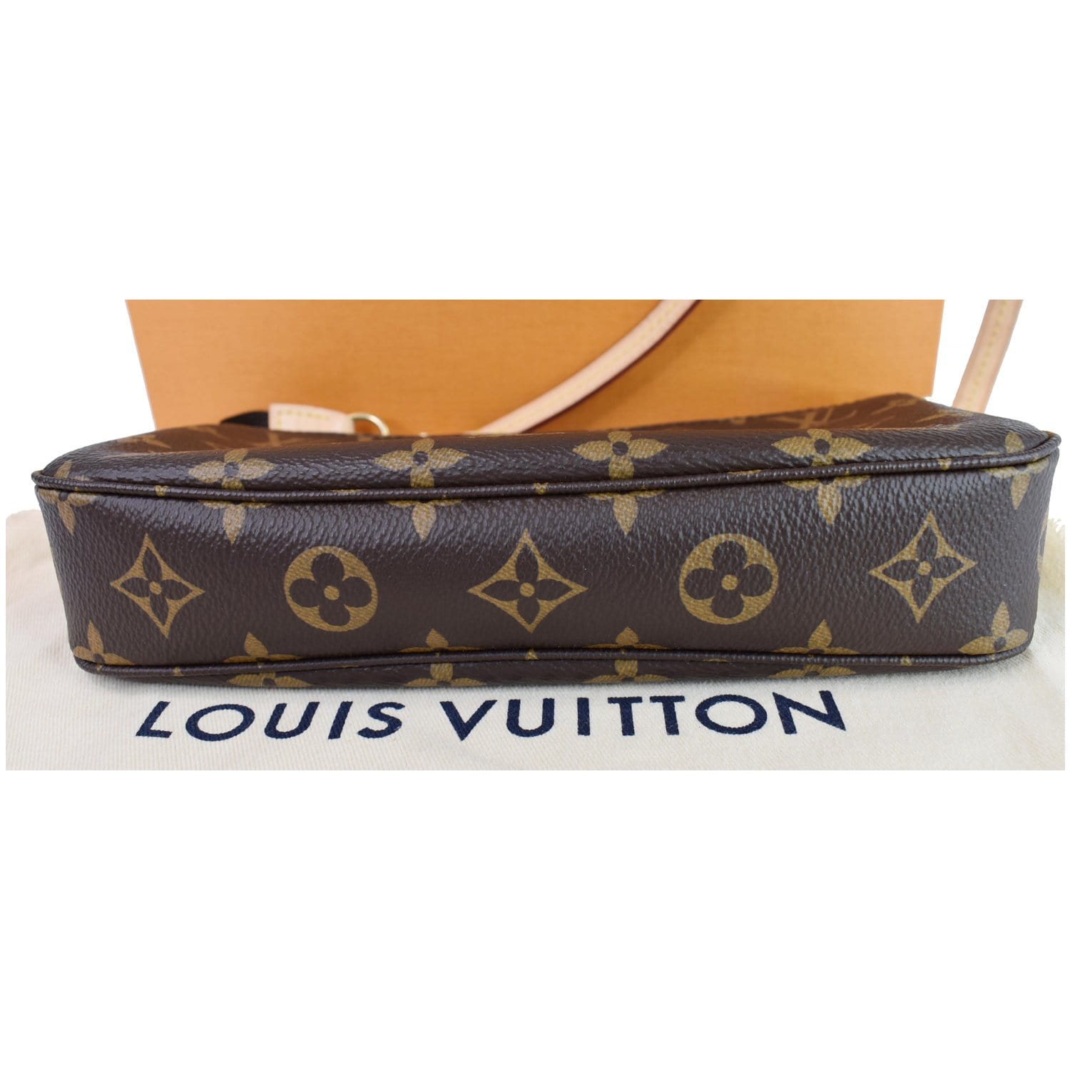 Louis Vuitton Brown Monogram Pochette Homme Cloth ref.279819