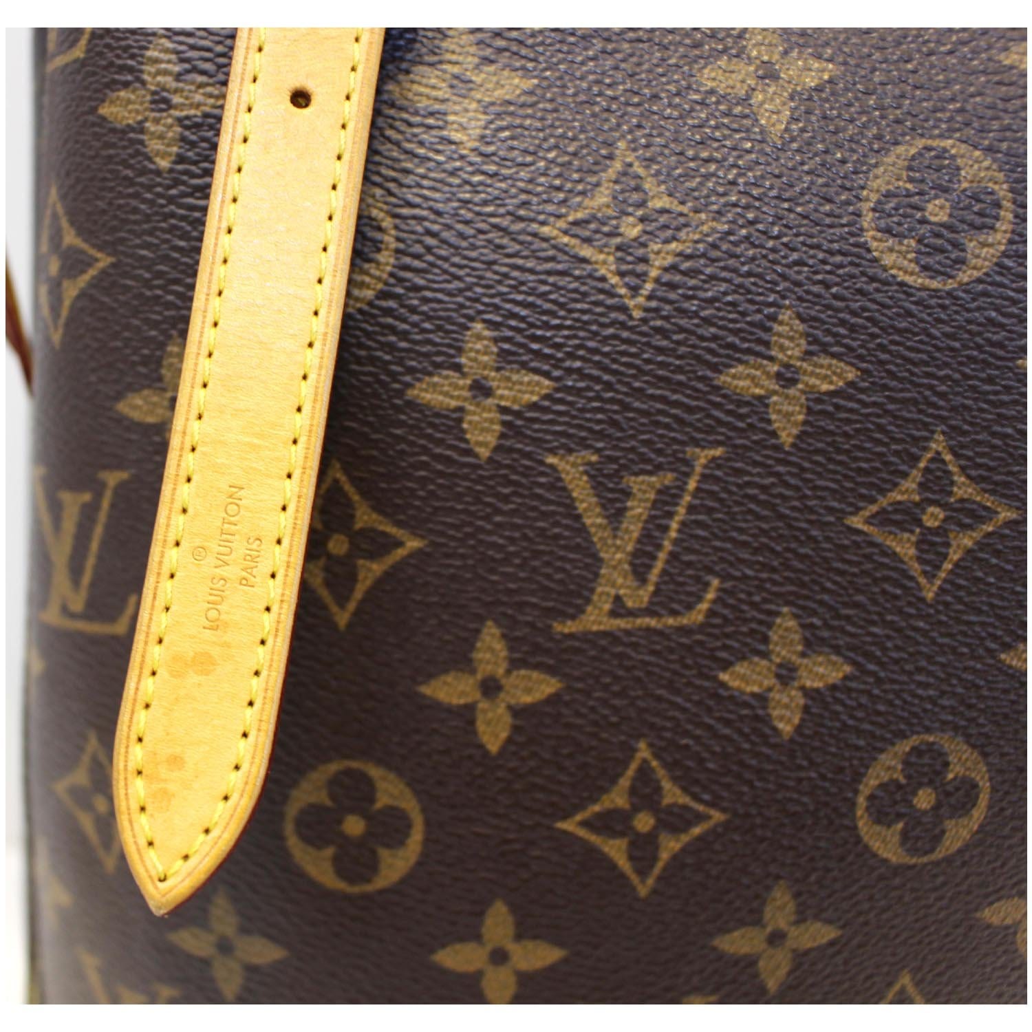 Voltaire cloth handbag Louis Vuitton Brown in Cloth - 27962073