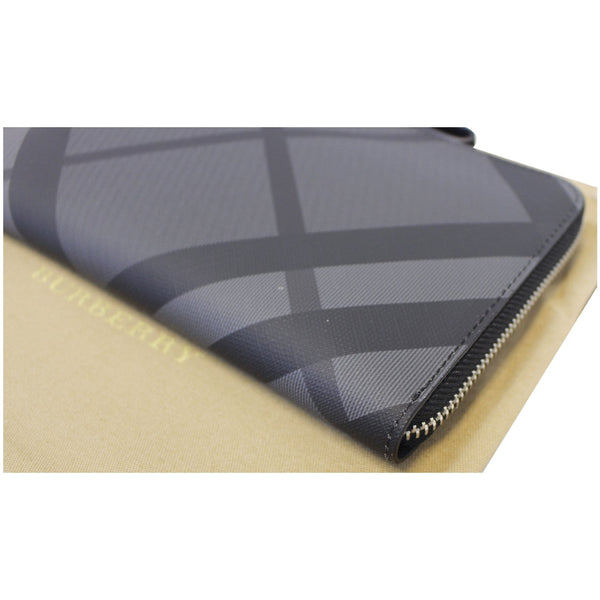 BURBERRY London Check Ziparound Wallet-US