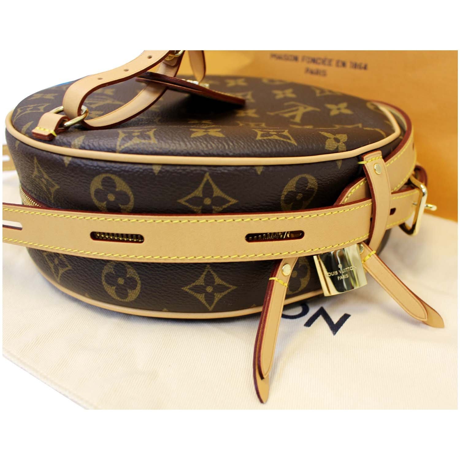 Boîte chapeau souple cloth crossbody bag Louis Vuitton Brown in Cloth -  32538025