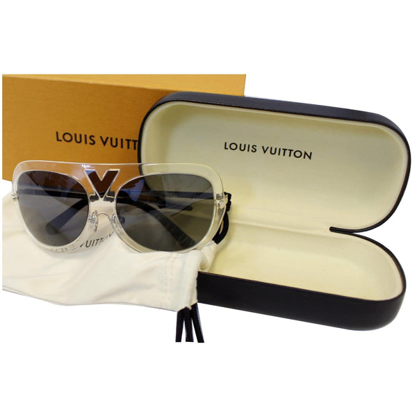 LOUIS VUITTON Aviators Sunglasses Gray-US