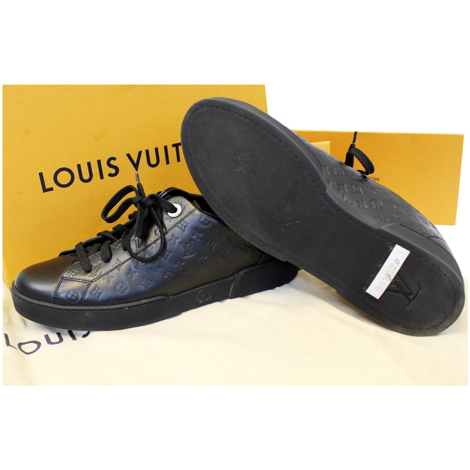 Original Louis Vuitton Monogram “Black” Sneakers in Surulere