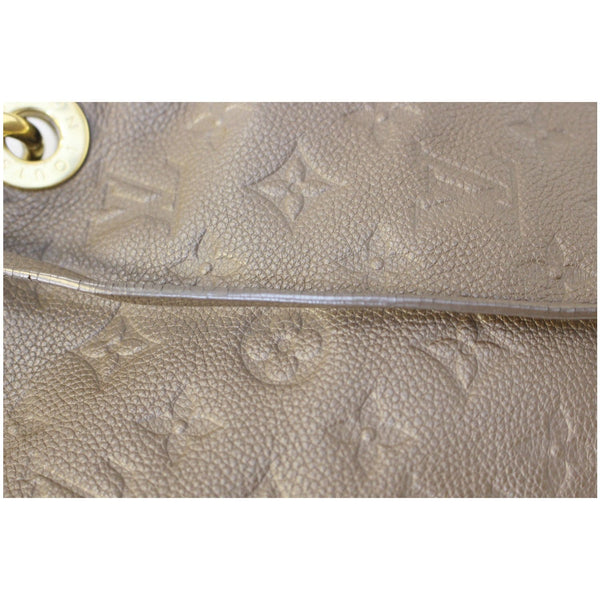 Louis Vuitton Artsy MM Empreinte Leather tote seam