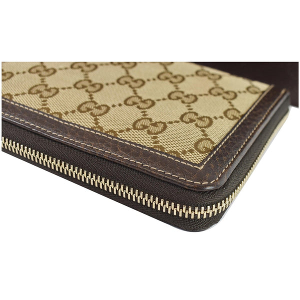 Gucci Bamboo GG Canvas Zippy Organizer Clutch corner