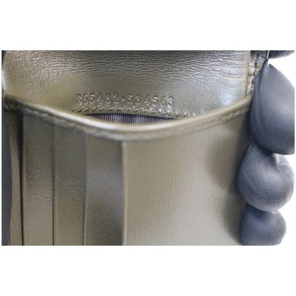 Gucci Bi-Fold Crocodile Leather Wallet Black - code