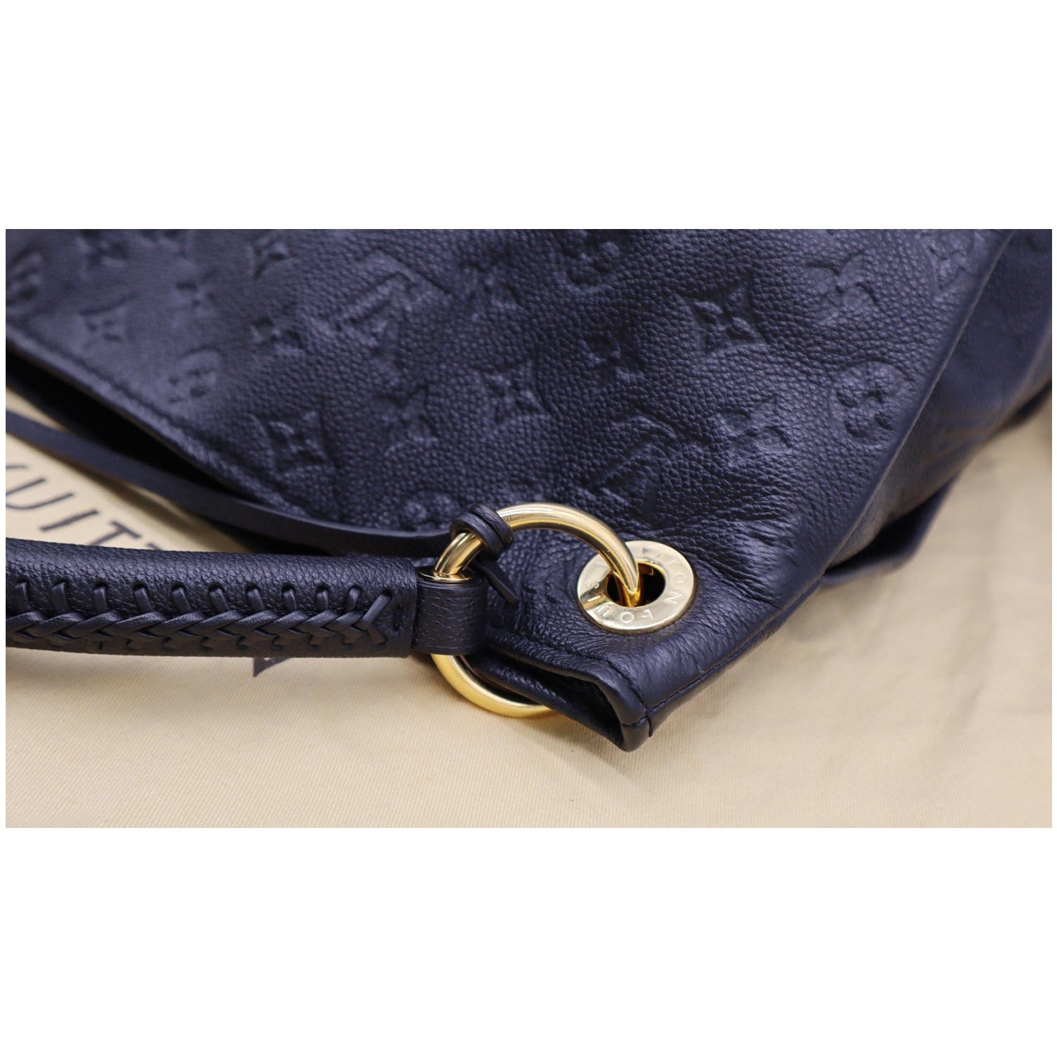 Artsy MM bag in black leather Louis Vuitton - Second Hand / Used – Vintega