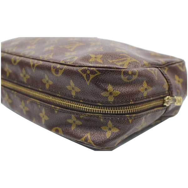 Louis Vuitton Trousse Toilette 28 Monogram Canvas Pouch - zipper corner