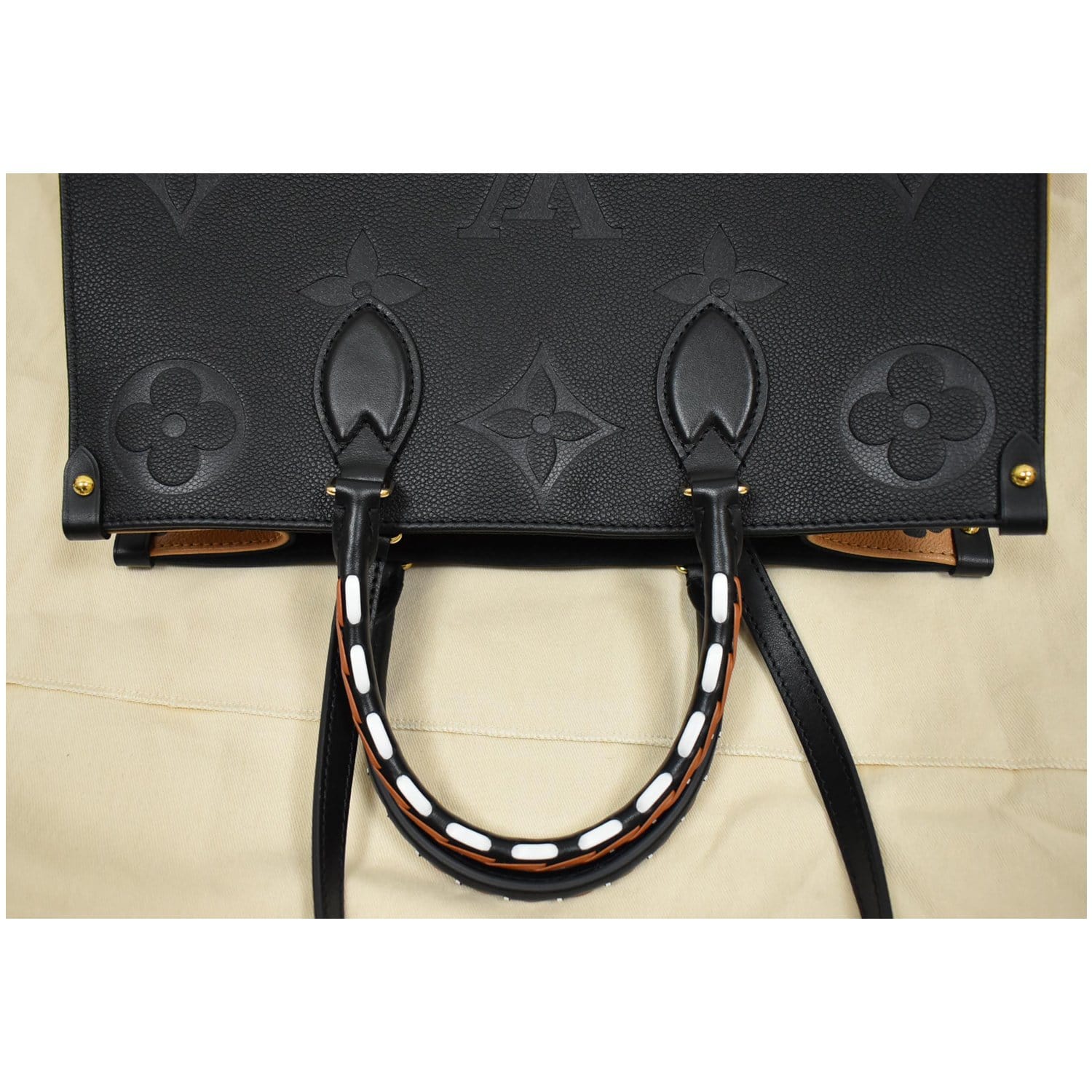 Louis Vuitton Onthego MM Wild at Heart Black in Cowhide Leather