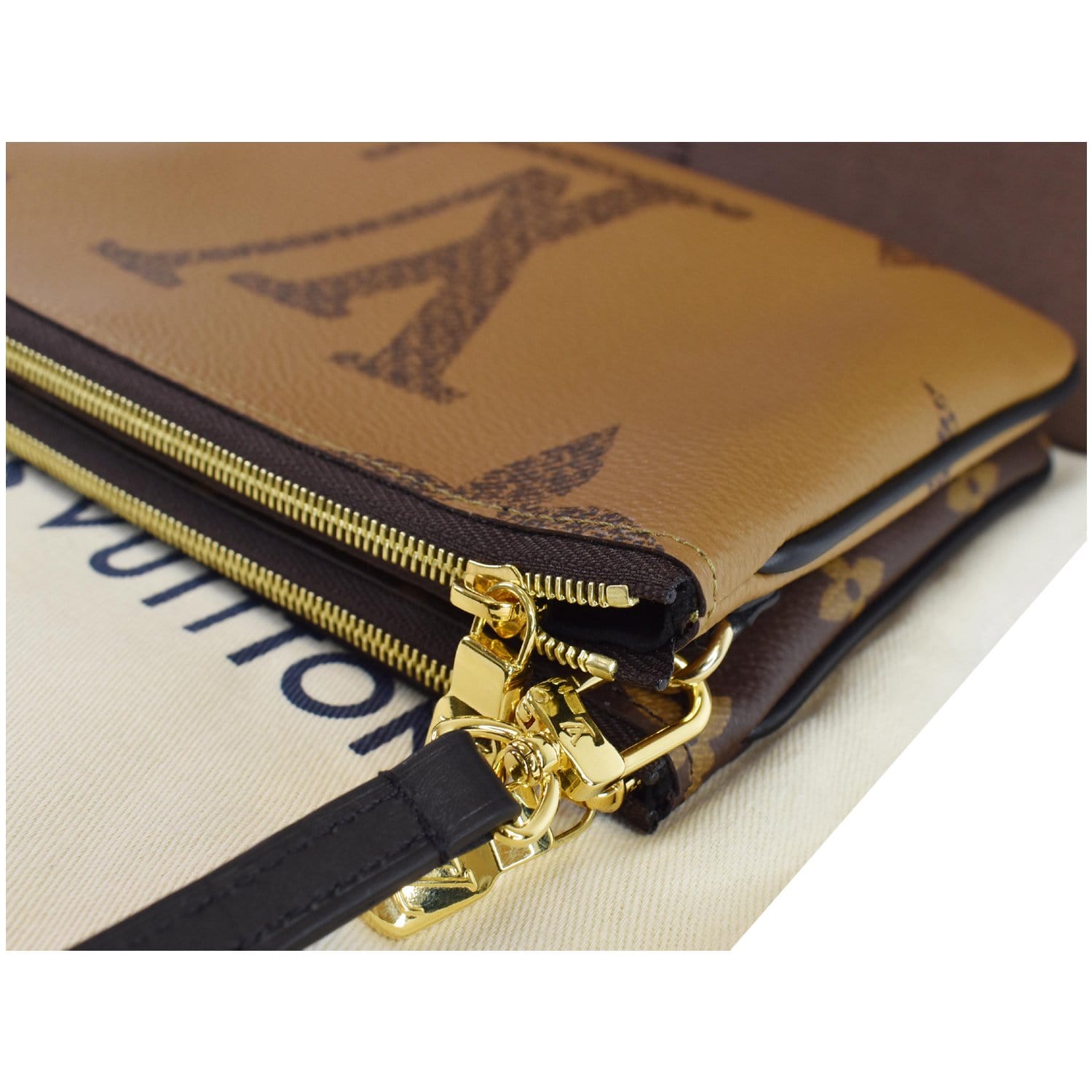 Louis Vuitton Pochette Double Zip Shoulder Bag Giant Monogram Reverse –  NUIR VINTAGE