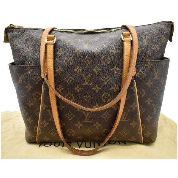 Louis Vuitton Totally MM Monogram Canvas Shoulder Bag handles