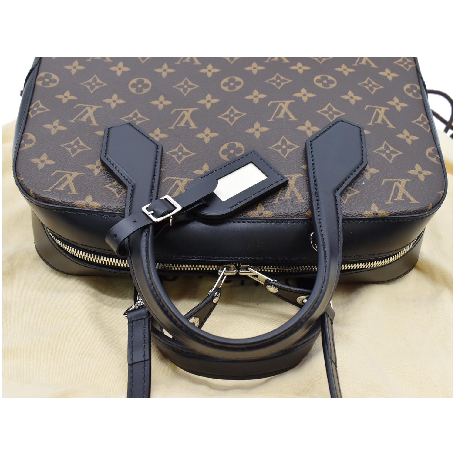 Dora 48h bag Louis Vuitton Brown in Synthetic - 29905456
