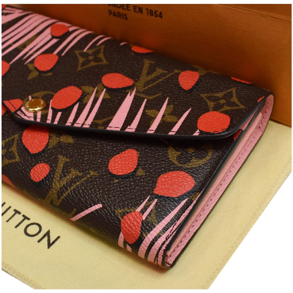 LOUIS VUITTON Sarah Jungle Dots Monogram Canvas Wallet Pink