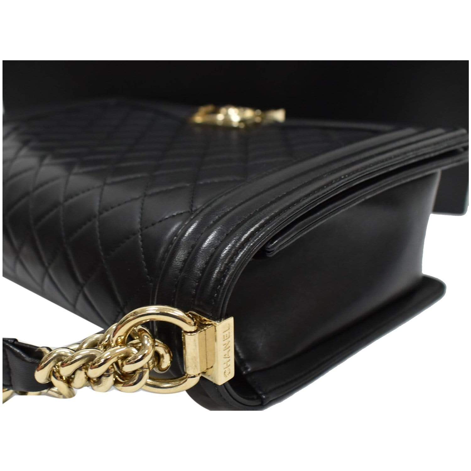 Boy Chanel Vintage Classic lined Flap Bag Quilted Lambskin Medium W/  dustbag Black ref.442815 - Joli Closet
