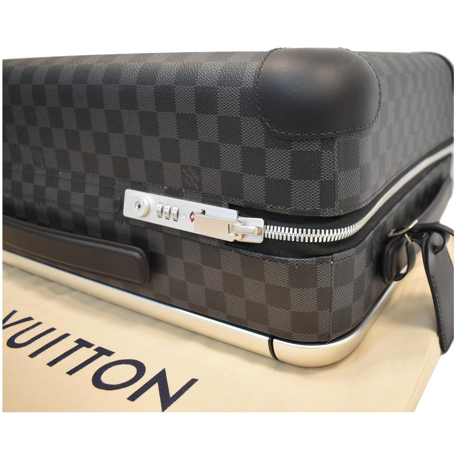 Louis Vuitton Horizon 70 Graphite Damier Graphite