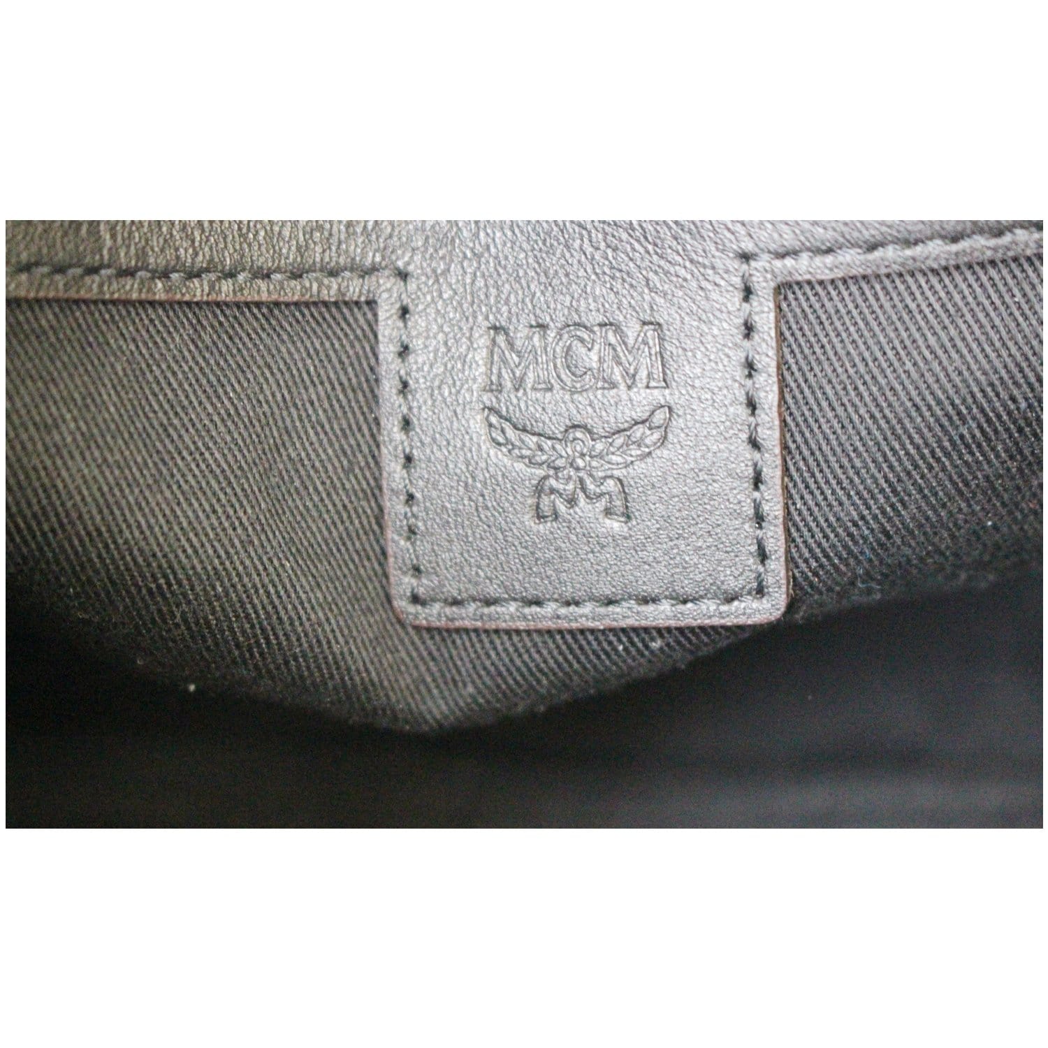 ❤️SOLD❤️💯% Authentic MCM Crossbody Handbag Viseto