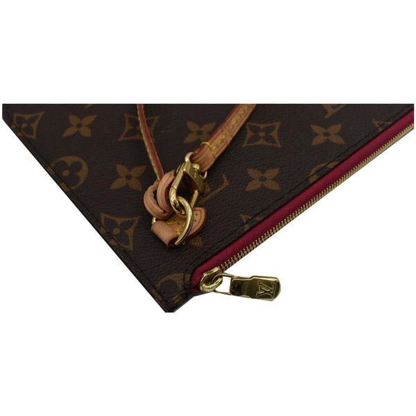 Louis Vuitton Neverfull MM Monogram Canvas Pochette Pouch