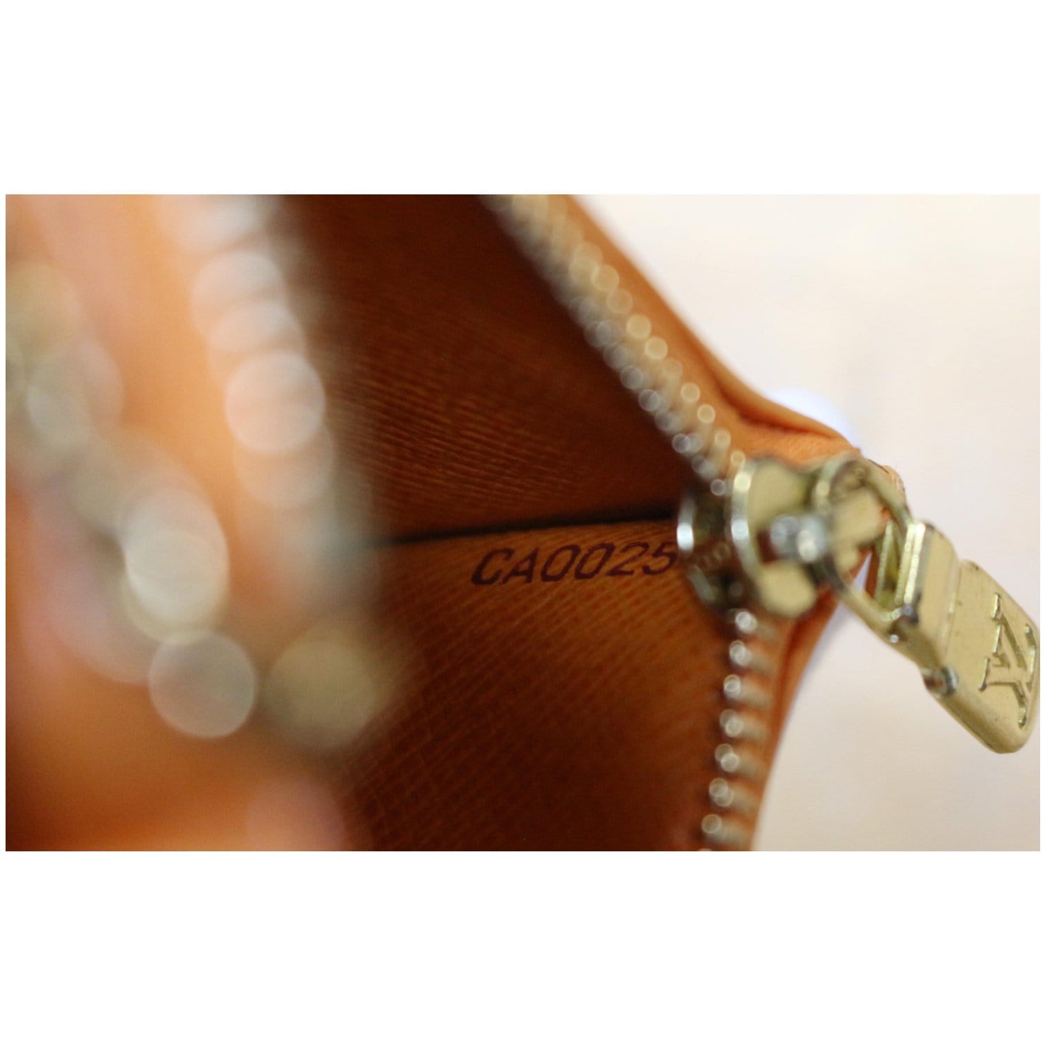 Louis Vuitton, Bags, Authentic Louis Vuitton Brown Monogram Key Chain Cle  Pouch Zipper Top