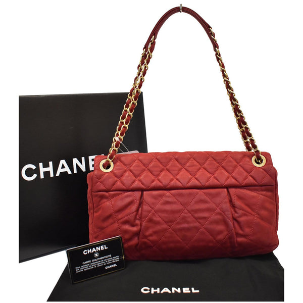 Chanel Chic Quilt Flap Iridescent Leather Shoulder Bag Red Exterior | DDH