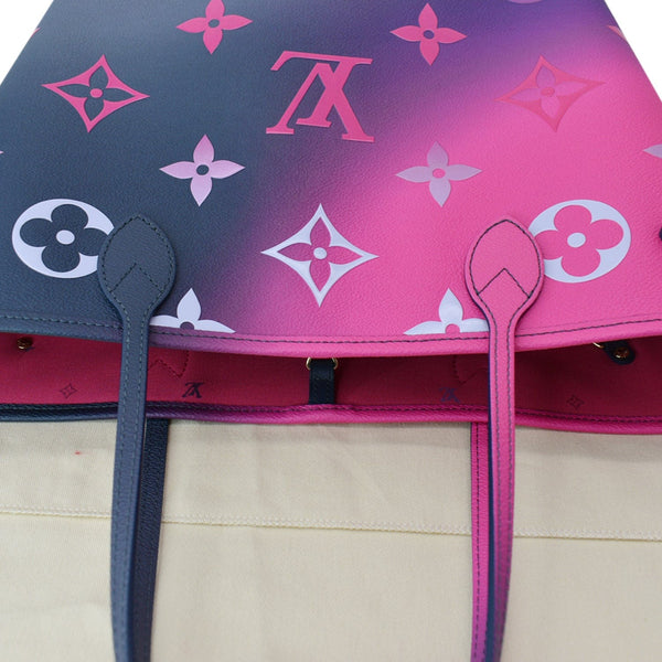LOUIS VUITTON Neverfull MM Monogram Canvas Tote Bag Midnight Fuchsia