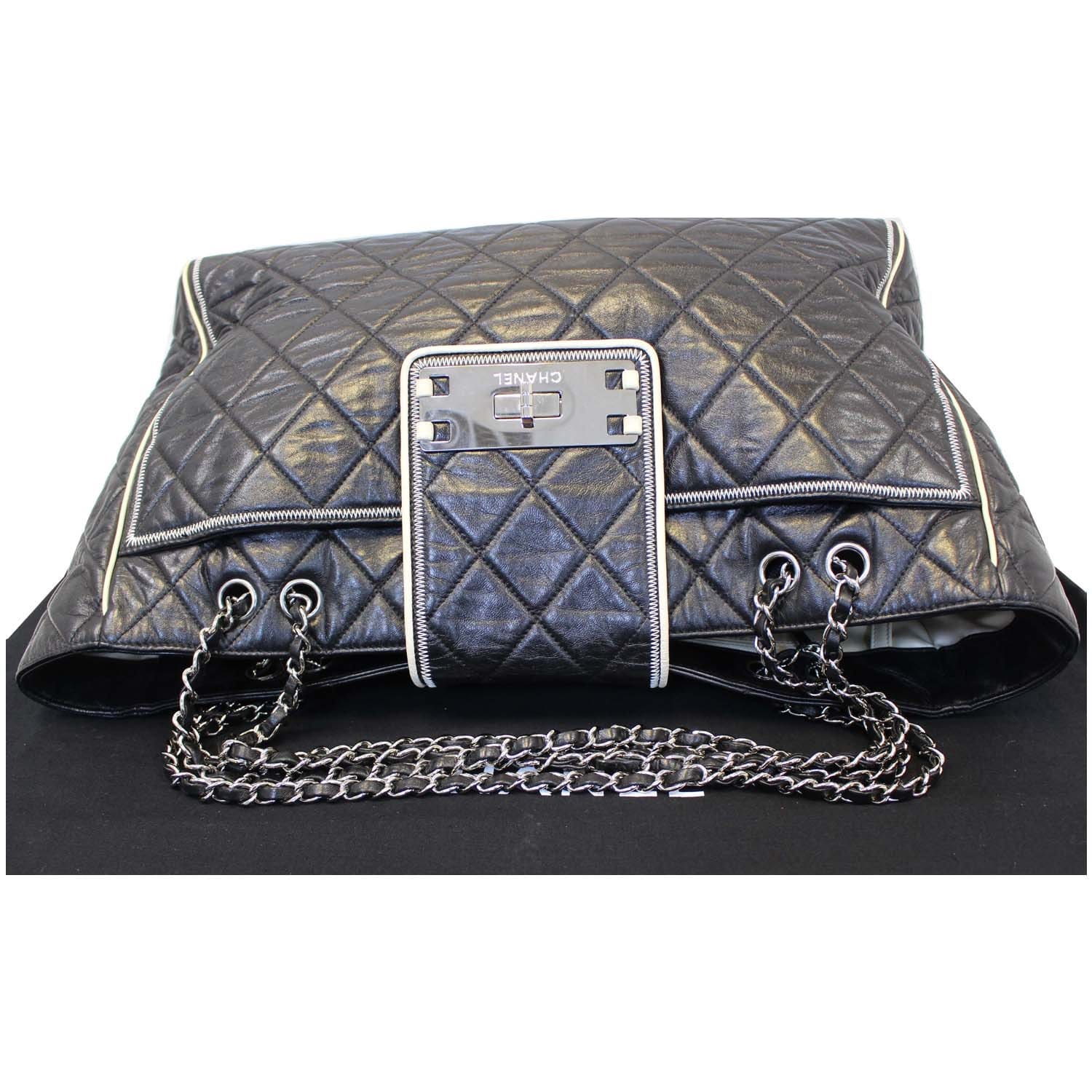 Chanel 19 Shopping Bag Quilted Leather East West Black