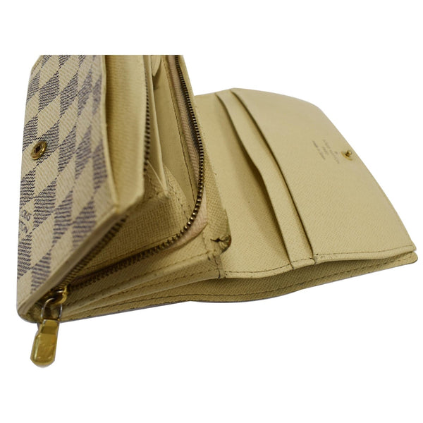 Louis Vuitton Zippy Damier Azur Wallet White - internal slots