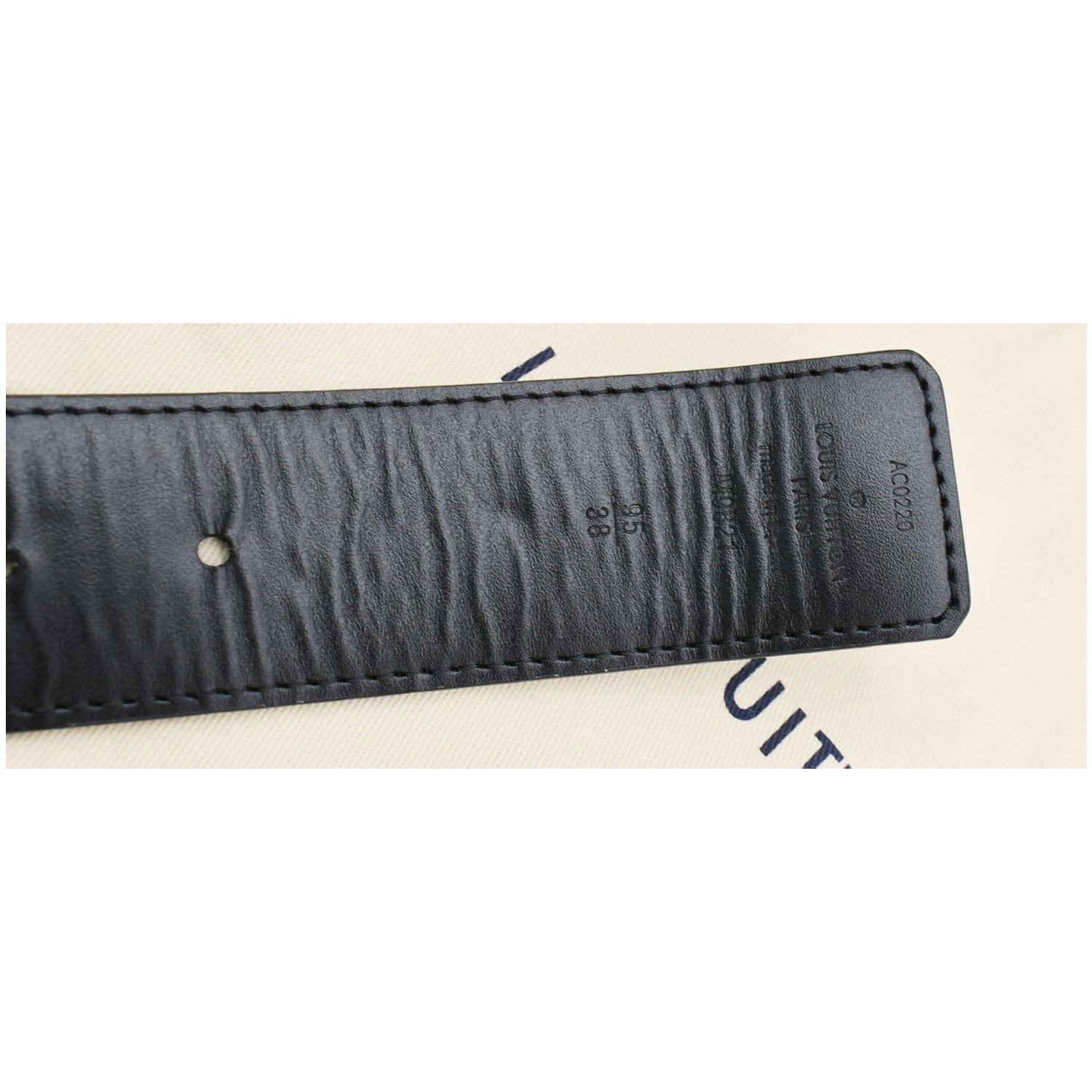Louis Vuitton Brown Monogram Canvas Logo Buckle Belt Size 105/36 Cloth  ref.968478 - Joli Closet