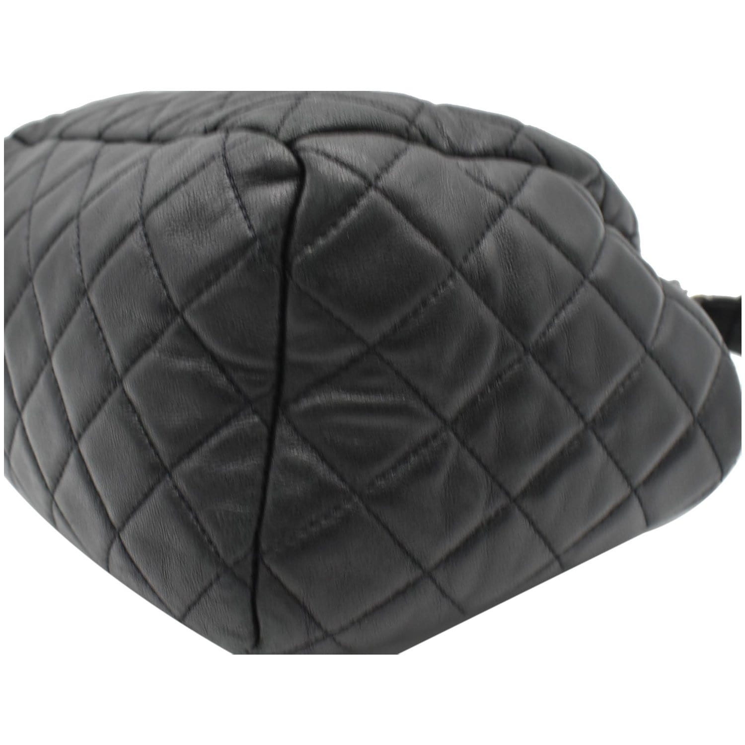 Chanel Black Lambskin Bucket Drawstring Pearl Small Shoulder Bag SS 2021 at  1stDibs  chanel drawstring bucket bag 2021, chanel drawstring bag 2021,  chanel pearl bucket bag