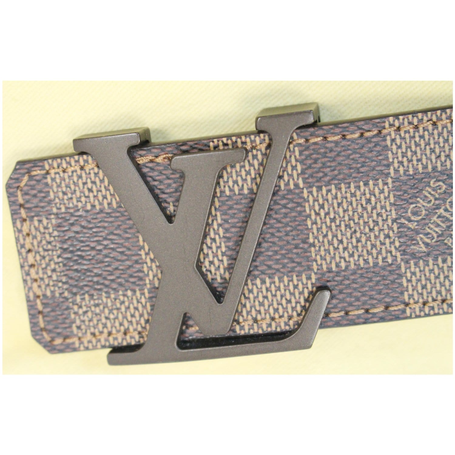 Louis Vuitton leather wallets  Louis vuitton mens wallet, Wallet, Mens  belts fashion