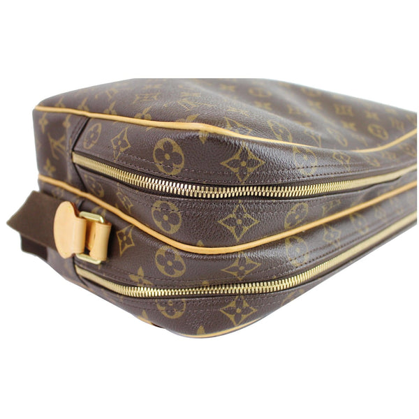 Louis Vuitton Reporter GM Monogram Canvas Shoulder Bag - zipper corner