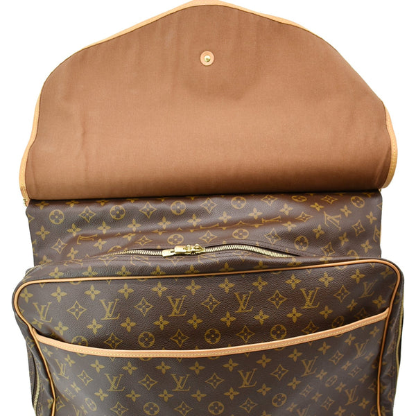 Louis Vuitton Sac Chasse Monogram Canvas Hunting Bag - DDH