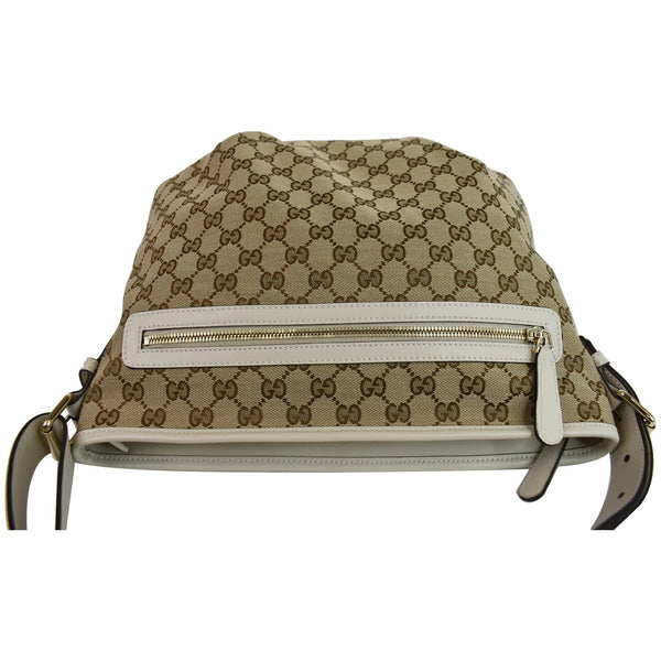 Gucci GG Plus Supreme Canvas Messenger Bag outer zop pocket