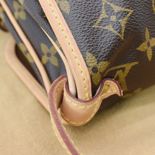 LOUIS VUITTON Saumur 30 Monogram Canvas Crossbody Bag Brown