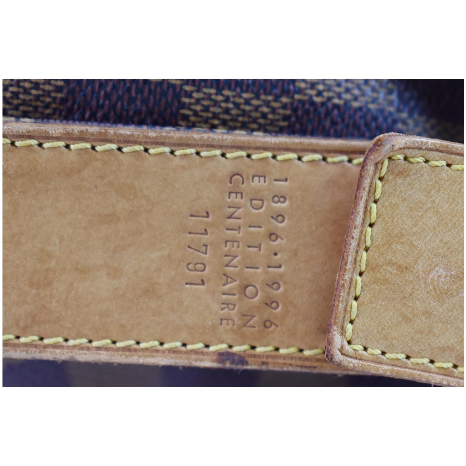 Louis Vuitton Brown Damier Ebene Chelsea Cloth ref.919315 - Joli Closet