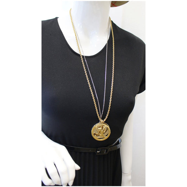 Louis Vuitton Louise Long Necklace Gold Chain