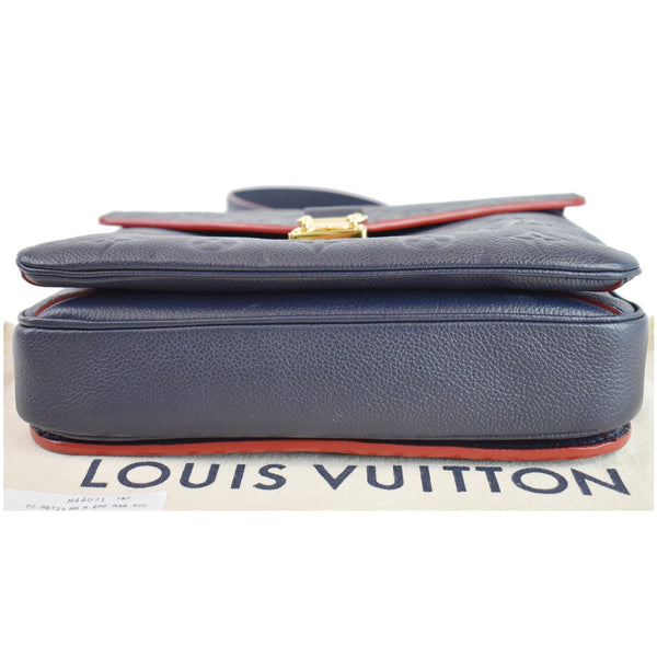 Louis Vuitton Metis Pochette handbag bottom preview