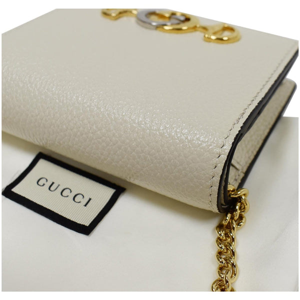 Gucci Zumi Mini Grainy Leather Chain Wallet Cream for women