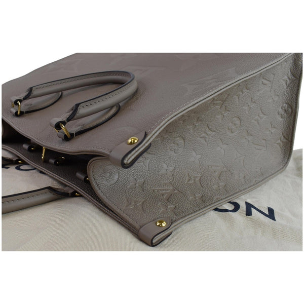 Louis Vuitton Onthego MM Shoulder Handbag side view