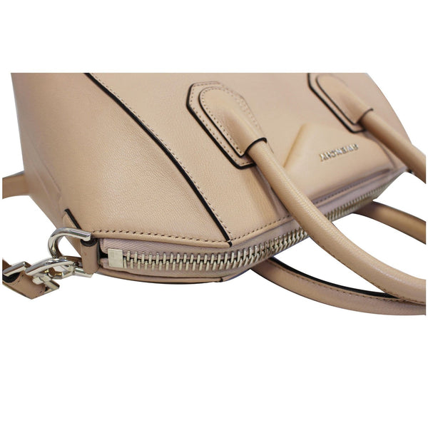 Givenchy Shoulder Bag Antigona Small Leather - zip bag