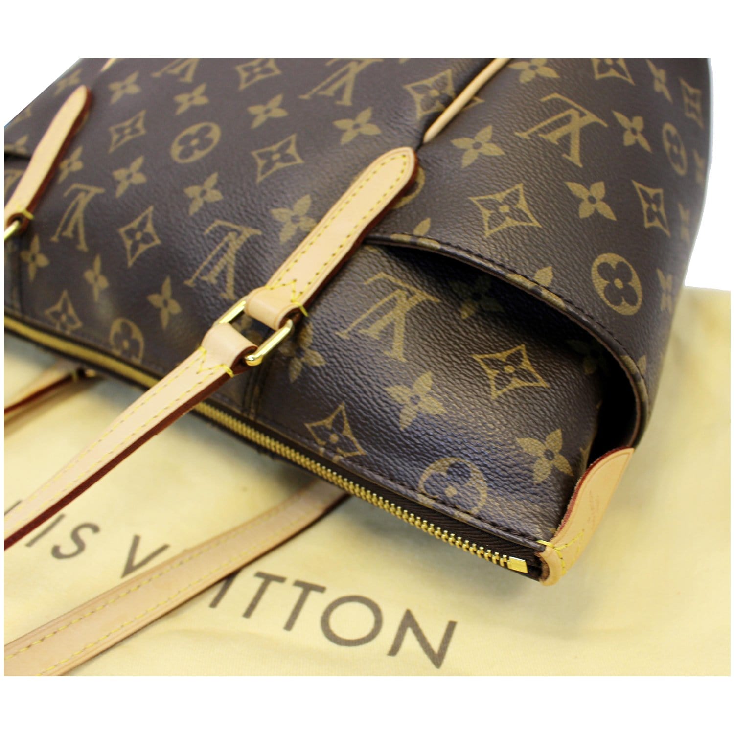 Louis Vuitton Brown Monogram Totally PM Cloth ref.982291 - Joli Closet