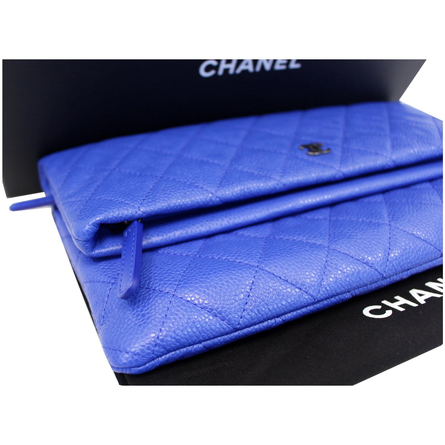 Chanel - Authenticated Clutch Bag - Leather Blue Plain for Women, Never Worn