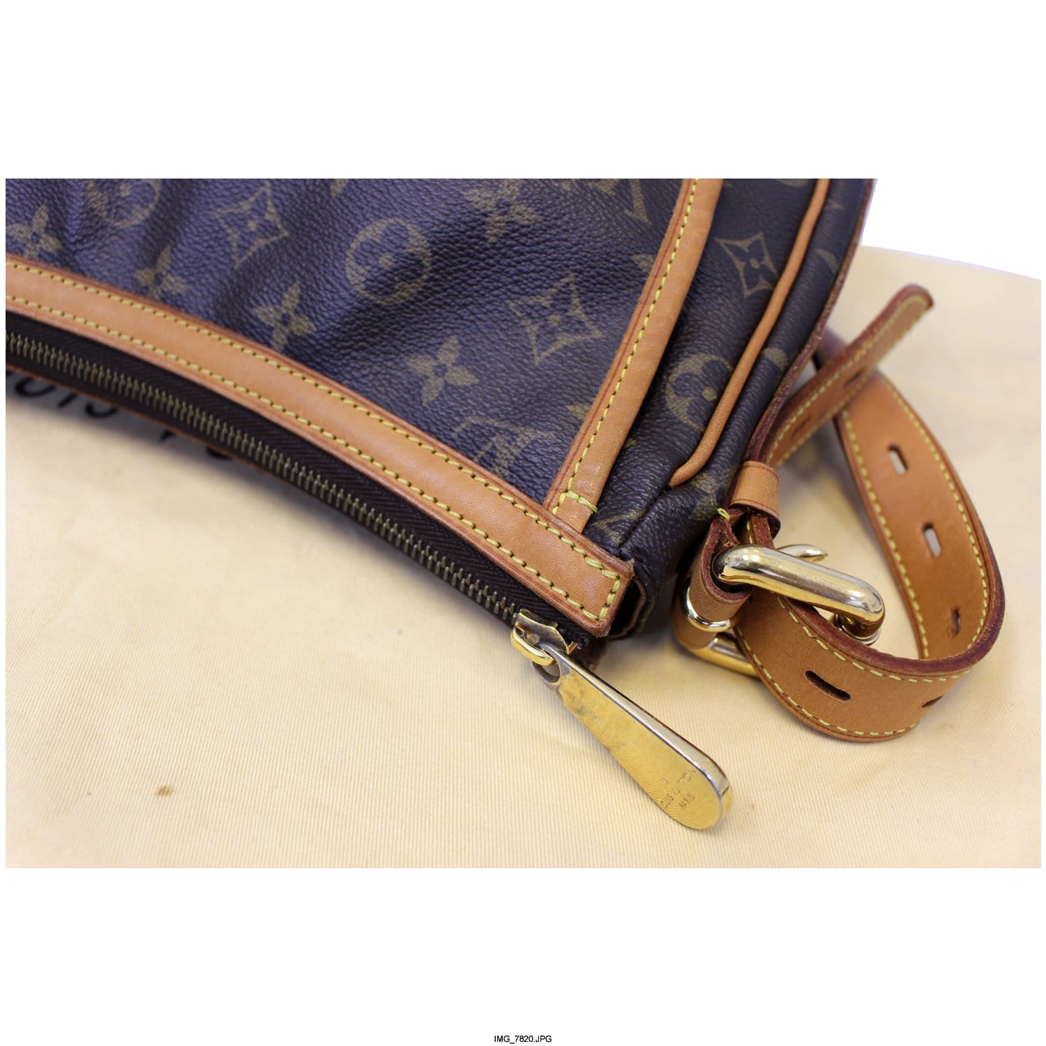 Louis Vuitton Monogram Tulum GM (SHG-26417) – LuxeDH