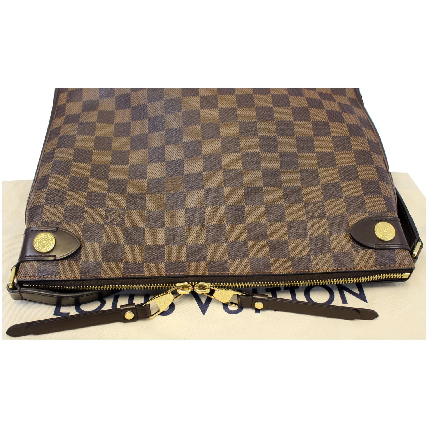 Just in! Louis Vuitton Duomo crossbody! Gorgeous with adjustable