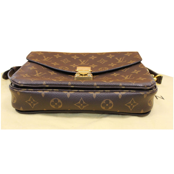 LOUIS VUITTON Metis Pochette Monogram Canvas Crossbody Bag Brown