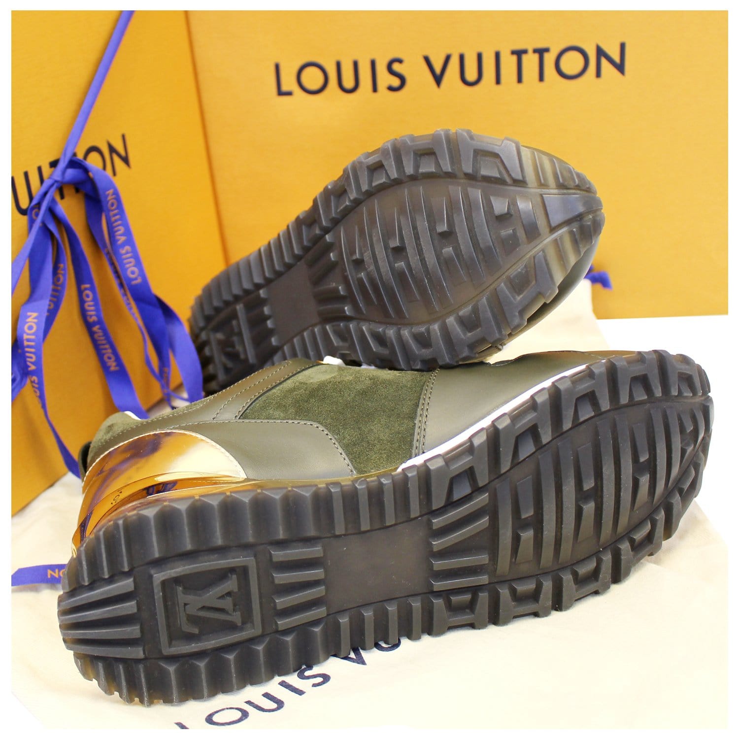 Run away leather trainers Louis Vuitton Beige size 37.5 EU in Leather -  23549989