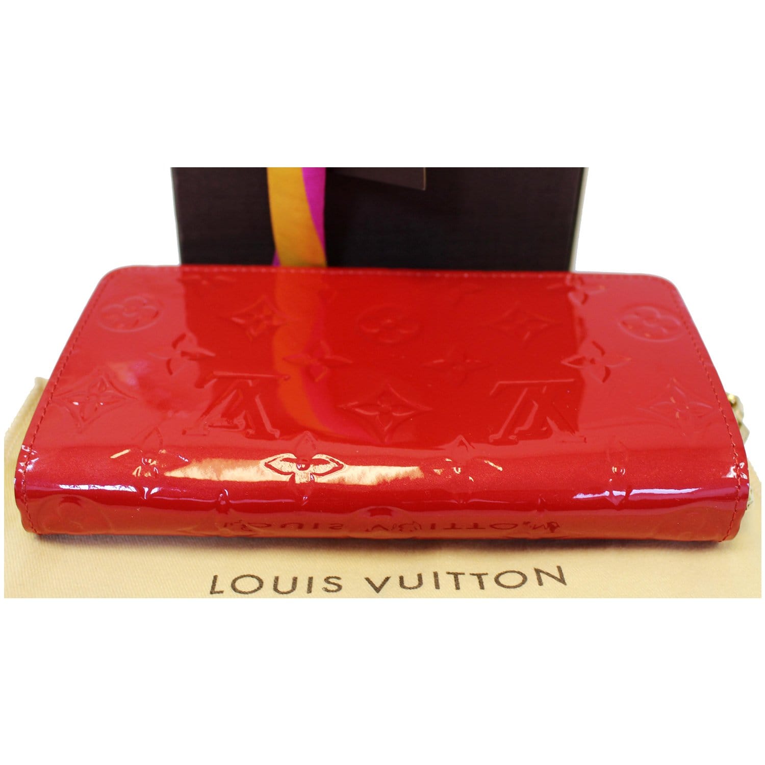 Louis Vuitton - Authenticated Sarah Wallet - Patent Leather Red Plain for Women, Very Good Condition