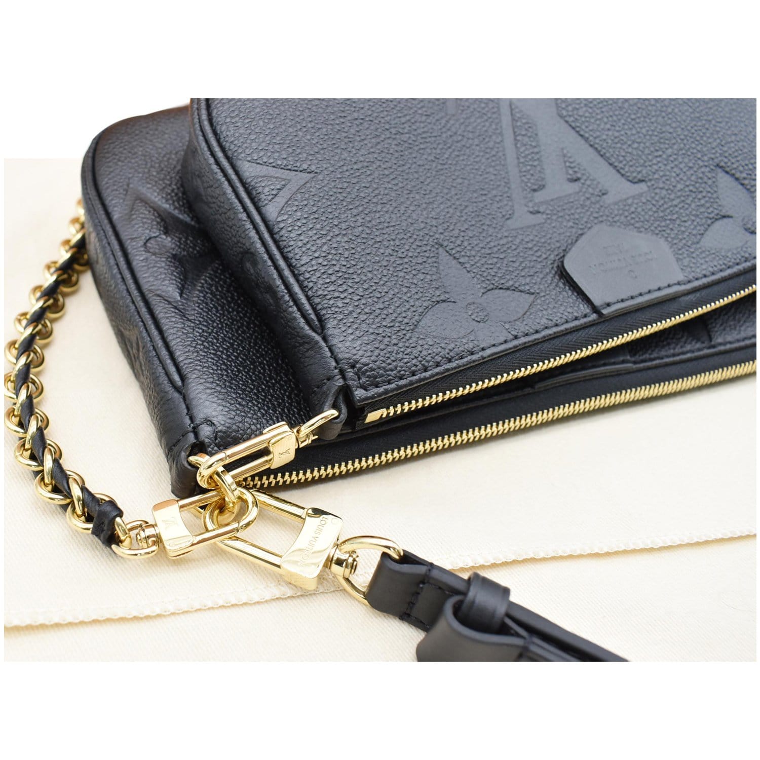 Louis Vuitton // 2022 Black Monogram Empreinte Multi Pochette Accessories  Bag – VSP Consignment