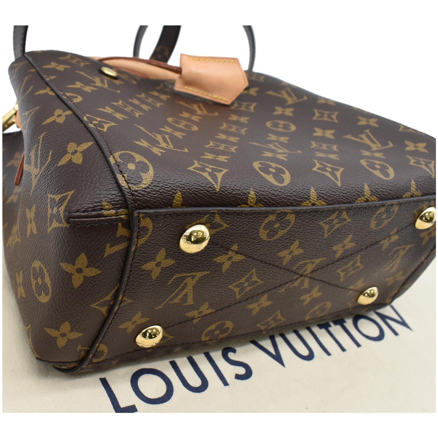 Louis Vuitton Monogram Canvas Montaigne BB Bag Louis Vuitton | The Luxury  Closet