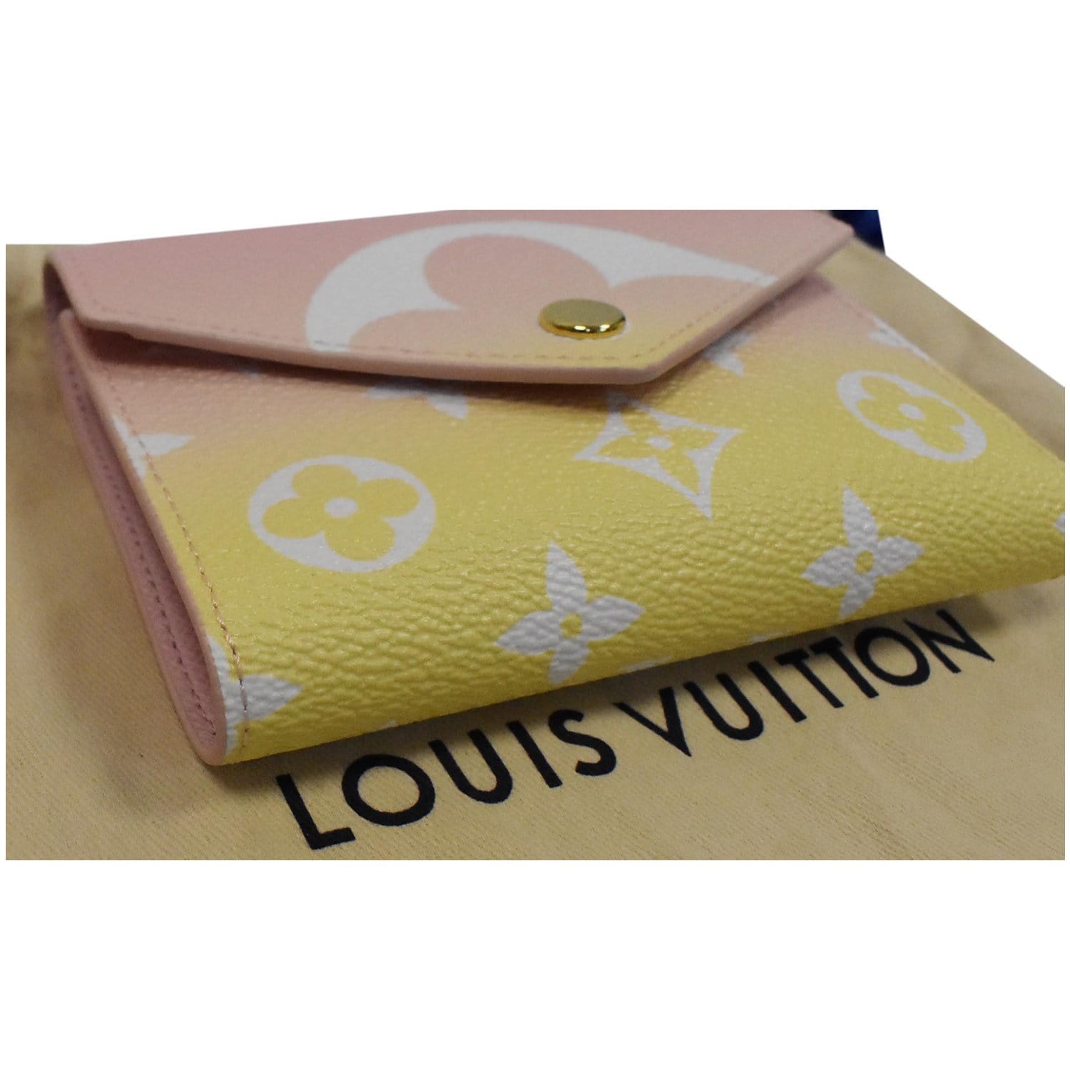LOUIS VUITTON Monogram Victorine Pool Compact Wallet Pink