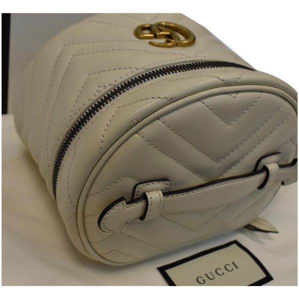Gucci GG Marmont Matelasse Cosmetic Case round zip