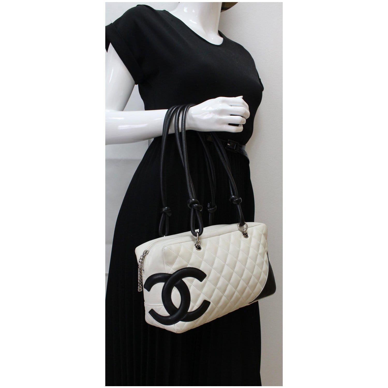 CHANEL Cambon Ligne Quilted Leather Bowler Tote Bag White 10% OFF